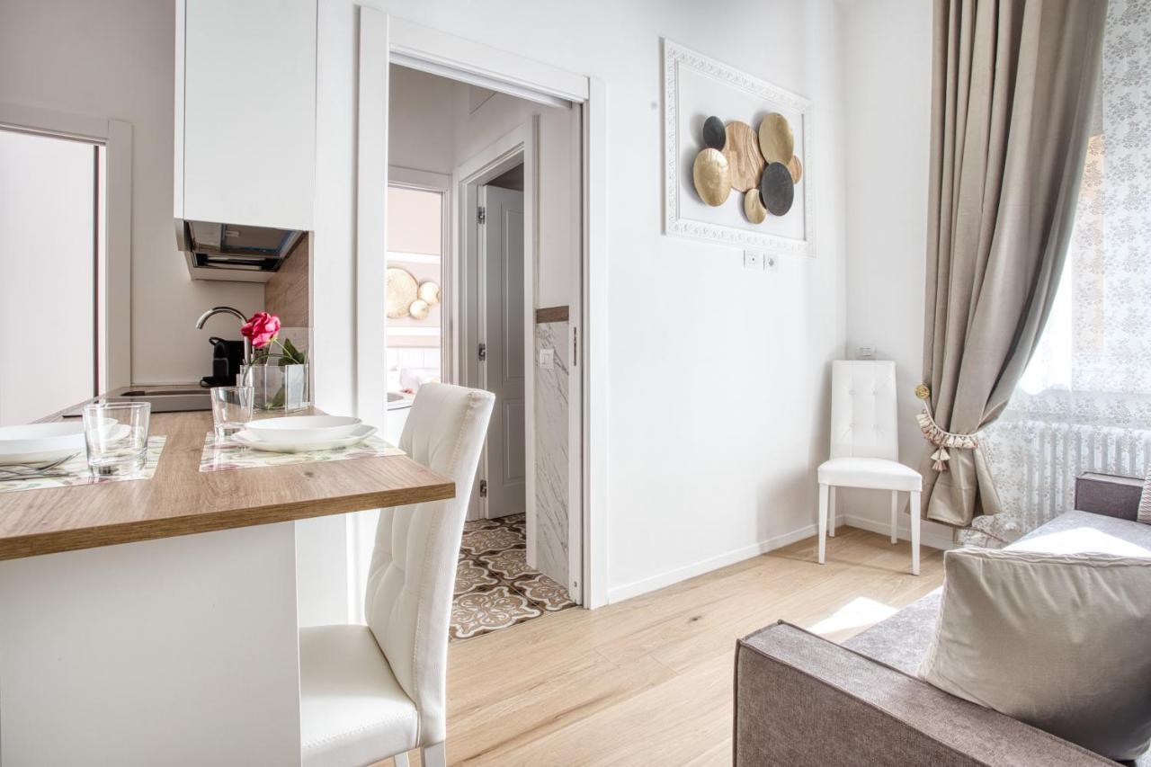 Joivy Old Milan Navigli Family Apartments Ngoại thất bức ảnh